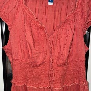 Long spring , summer dress with 2 side pockets.